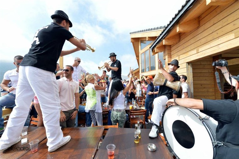 BBQ Sundays at Rikkyz